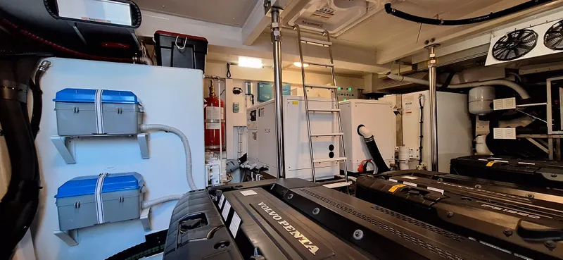 Nassara Yacht Photos Pics 