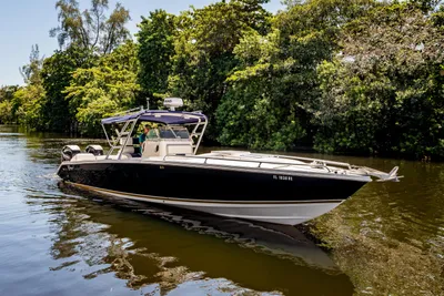 Marlago Fs 35 Center Console Cuddy