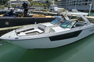Monterey 378 SE