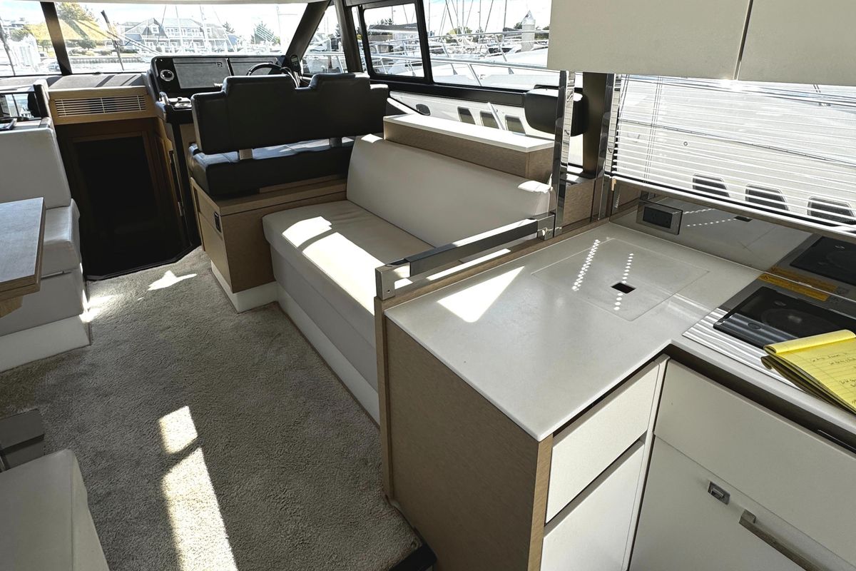 2019 Prestige 46 