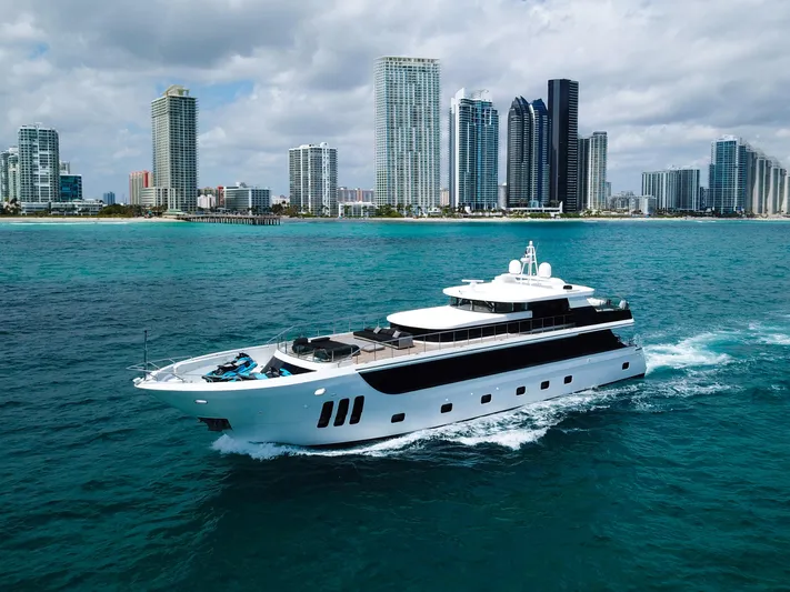  Yacht Photos Pics 