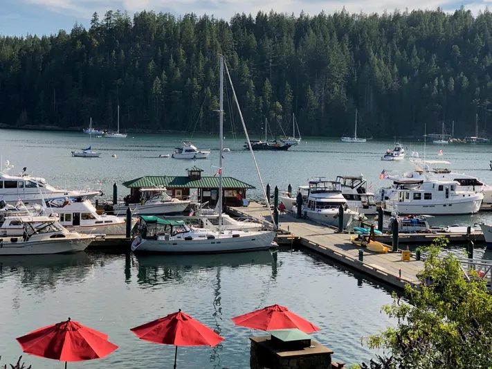 Salish Breeze Yacht Photos Pics Salish Breeze - Gorge Harbor Marina