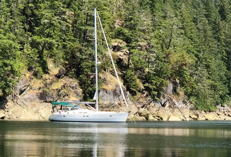 Salish Breeze Yacht Photos Pics 2005 Beneteau 423 "Salish Breeze"