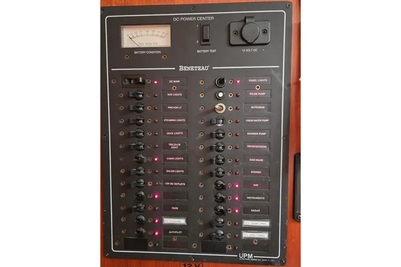 Salish Breeze Yacht Photos Pics Beneteau 423 Electrical Panel