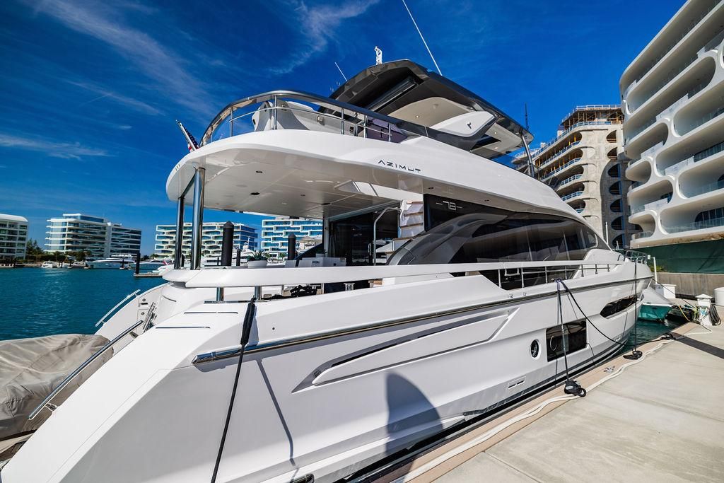 2023 Azimut 77 