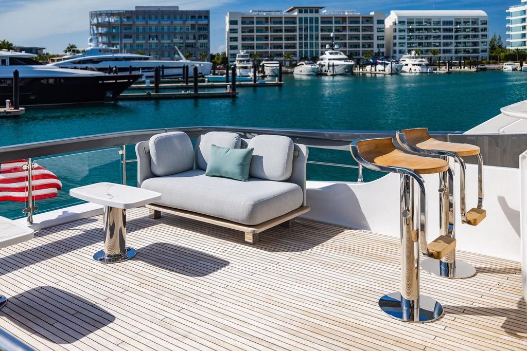 2023 Azimut 77 