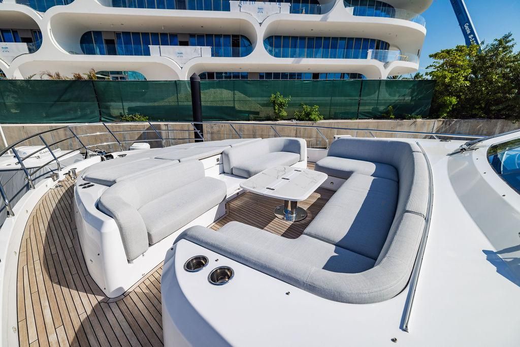 2023 Azimut 77 