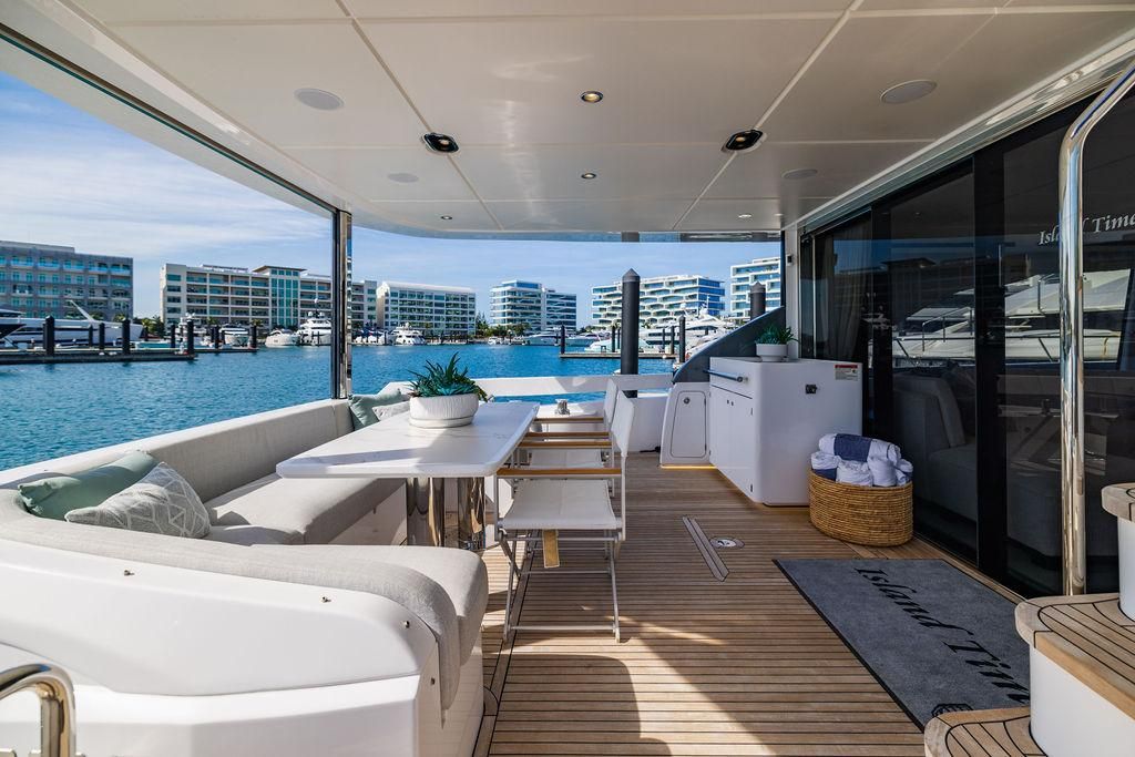 2023 Azimut 77 
