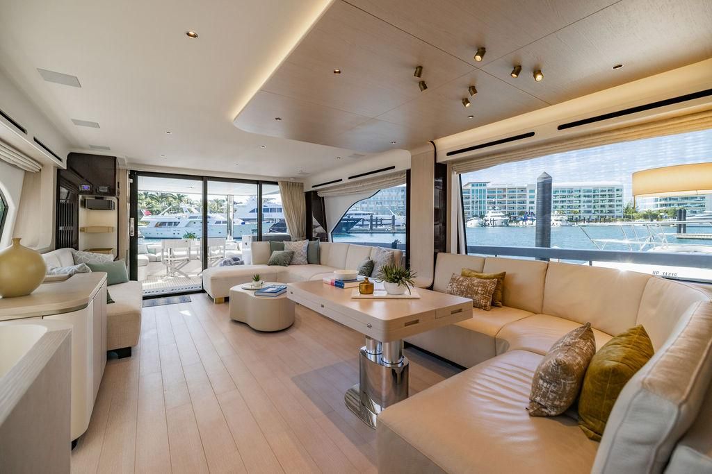 2023 Azimut 77 
