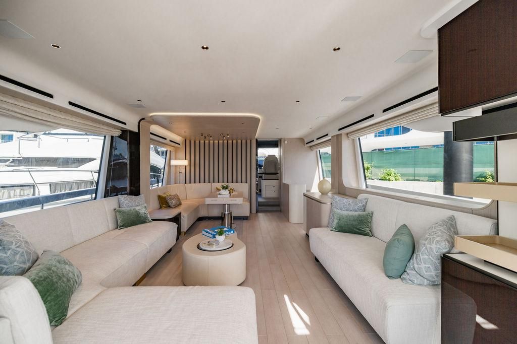 2023 Azimut 77 