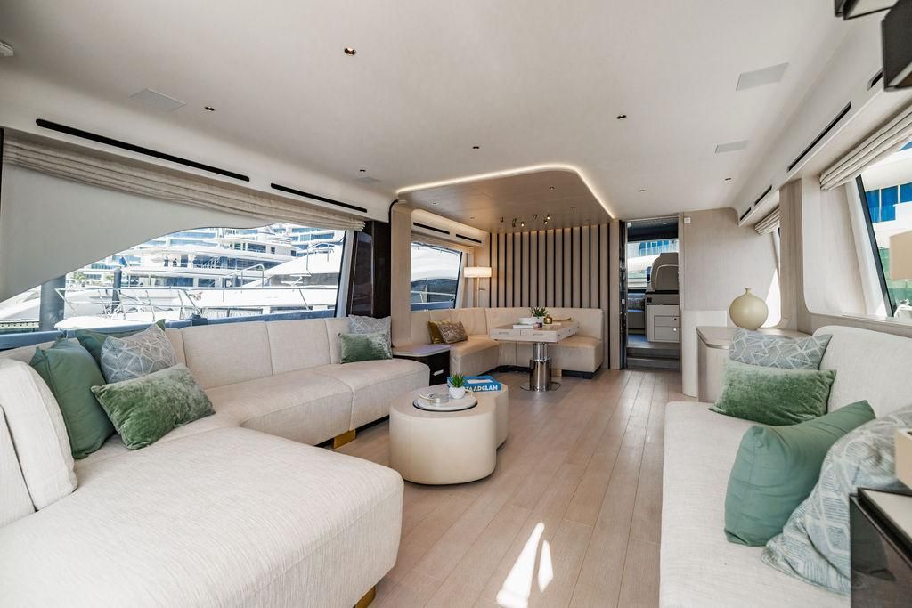 2023 Azimut 77 