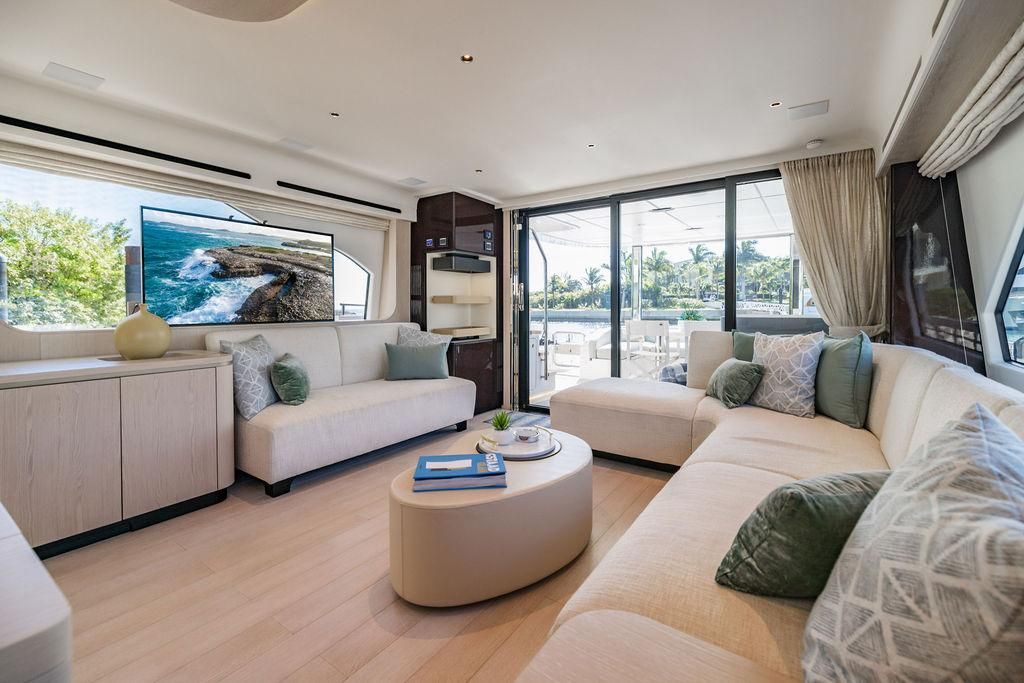 2023 Azimut 77 
