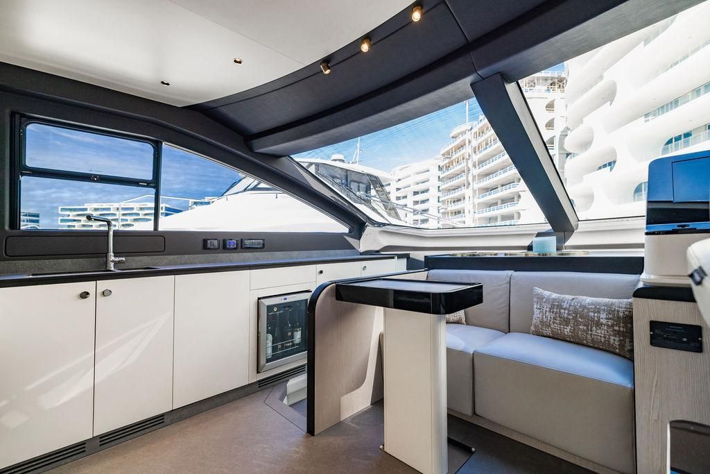 2023 Azimut 77 