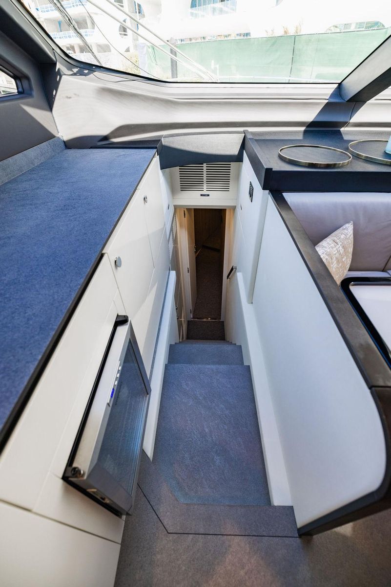 2023 Azimut 77 