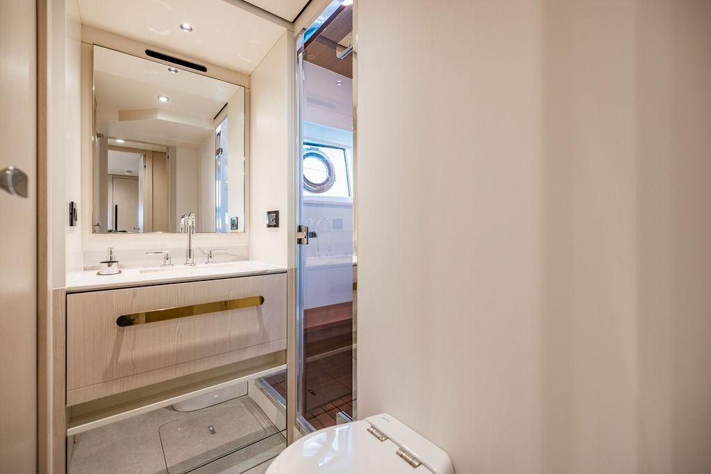 2023 Azimut 77 