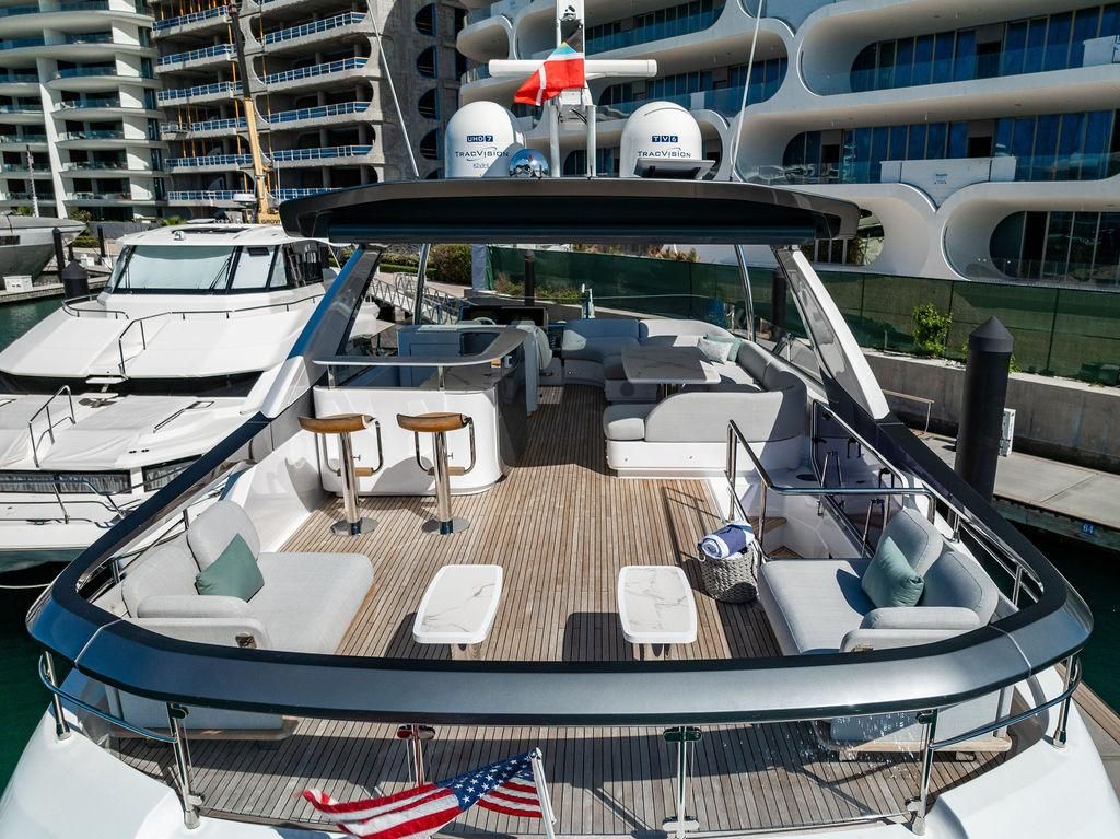 2023 Azimut 77 