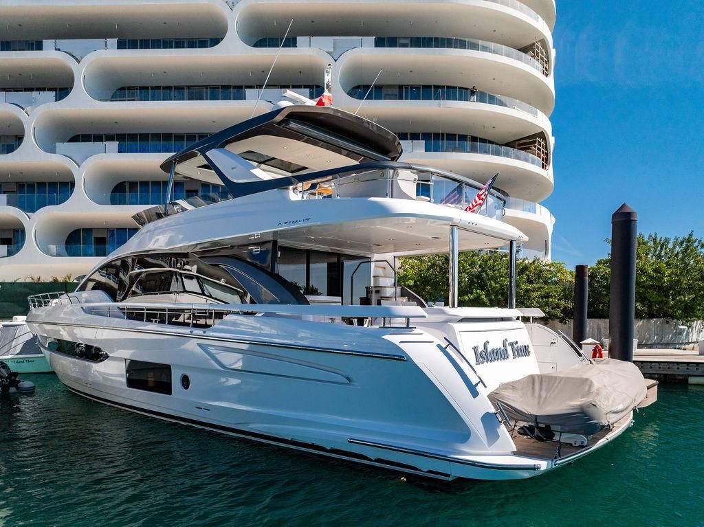 2023 Azimut 77 