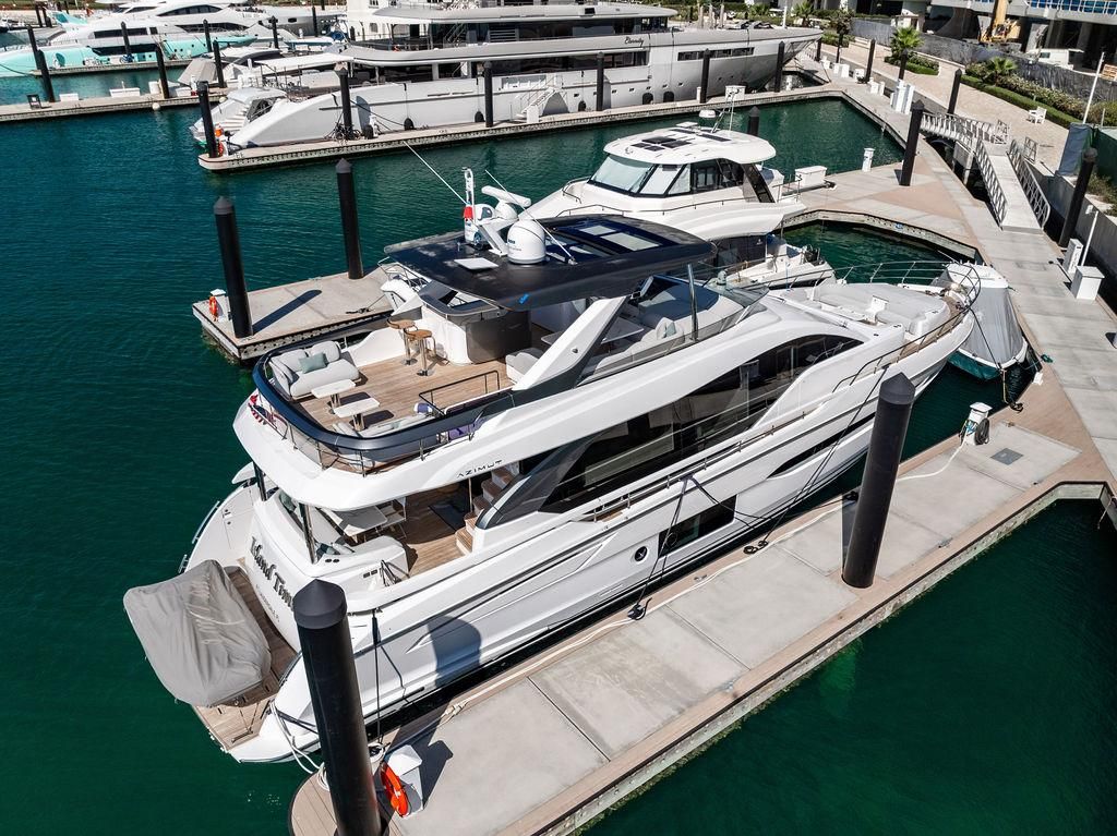 2023 Azimut 77 