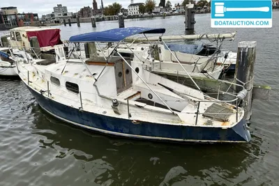 1900 Cabin sailboat 650