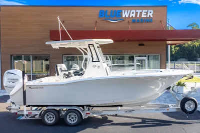 Tidewater 232 CC Adventure