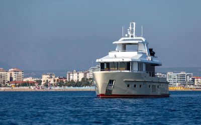 Yacht