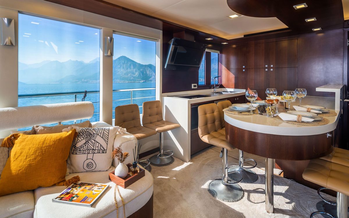 2012 Bering 60 