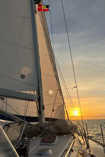 Impulse Yacht Photos Pics 