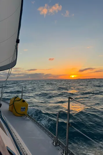 Impulse Yacht Photos Pics 