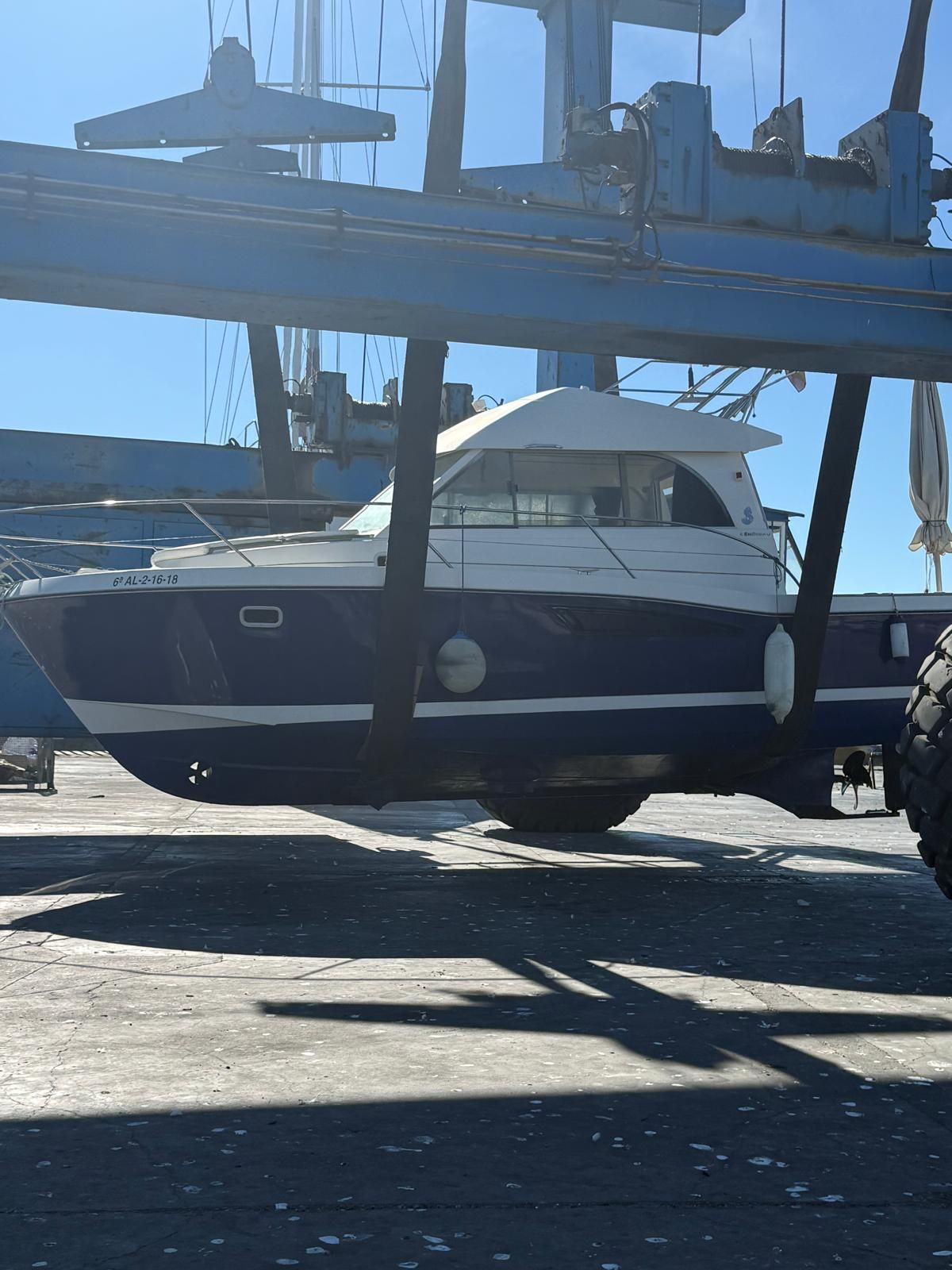 2004 Beneteau Antares 9