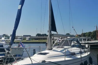 2005 Bavaria 30 Cruiser
