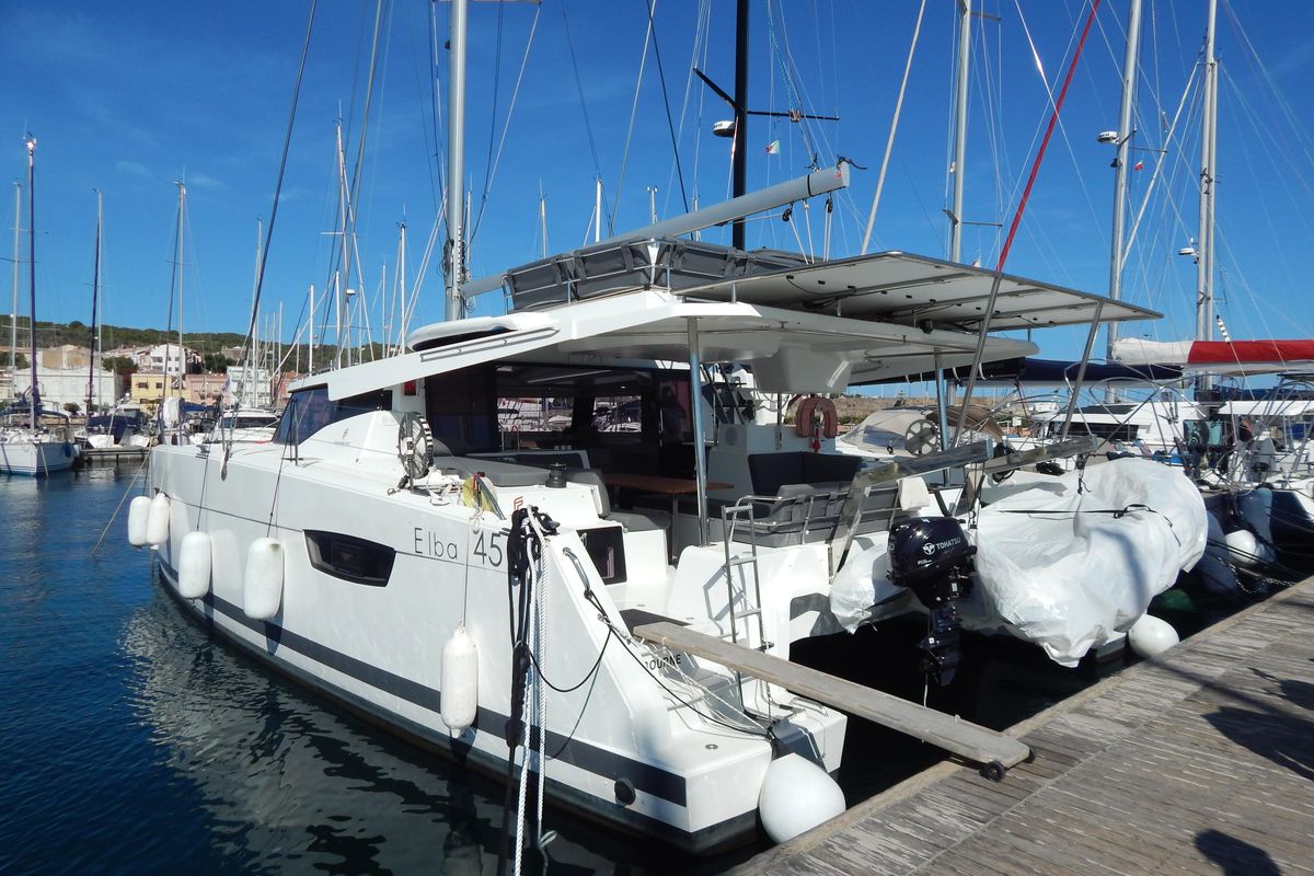 2023 Fountaine Pajot 44 