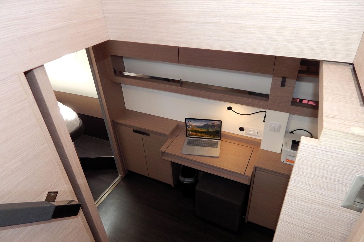 2023 Fountaine Pajot 44 