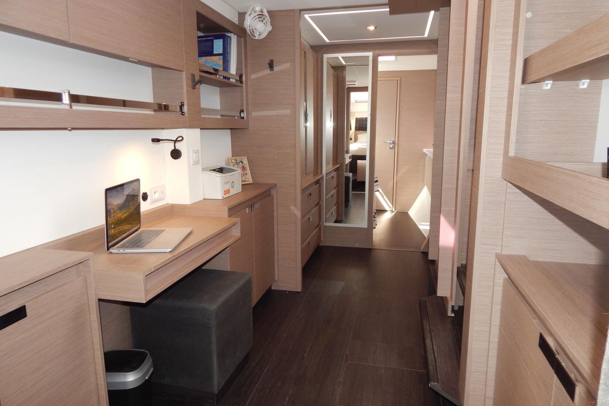2023 Fountaine Pajot 44 