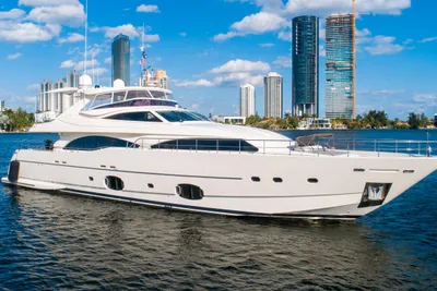 Ferretti Yachts Custom