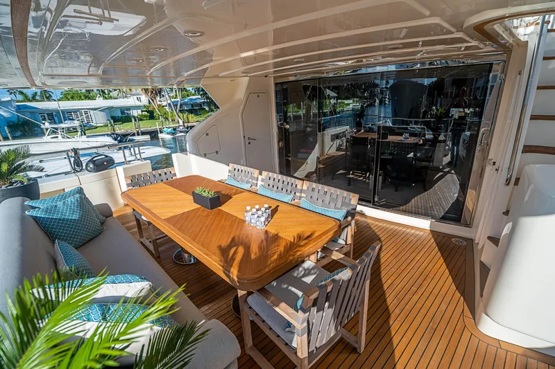 Patron Yacht Photos Pics 