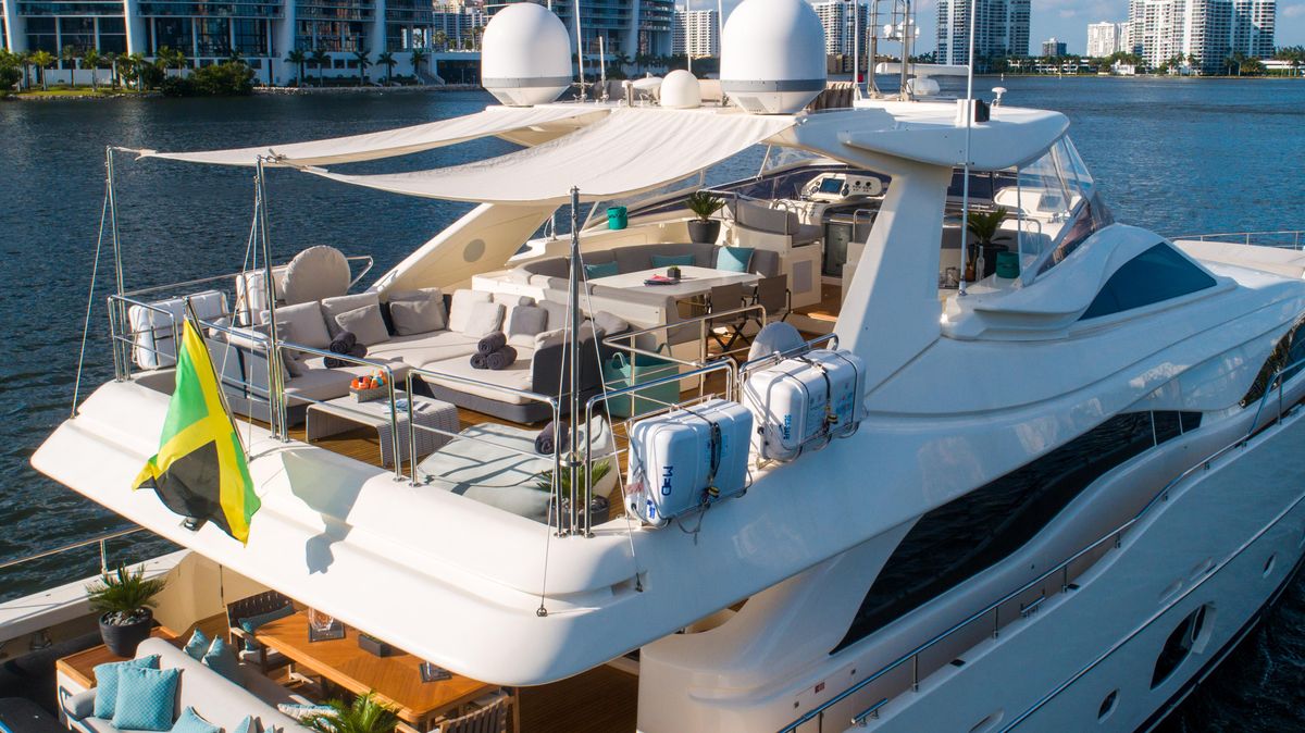 2008 Ferretti Yachts 97 