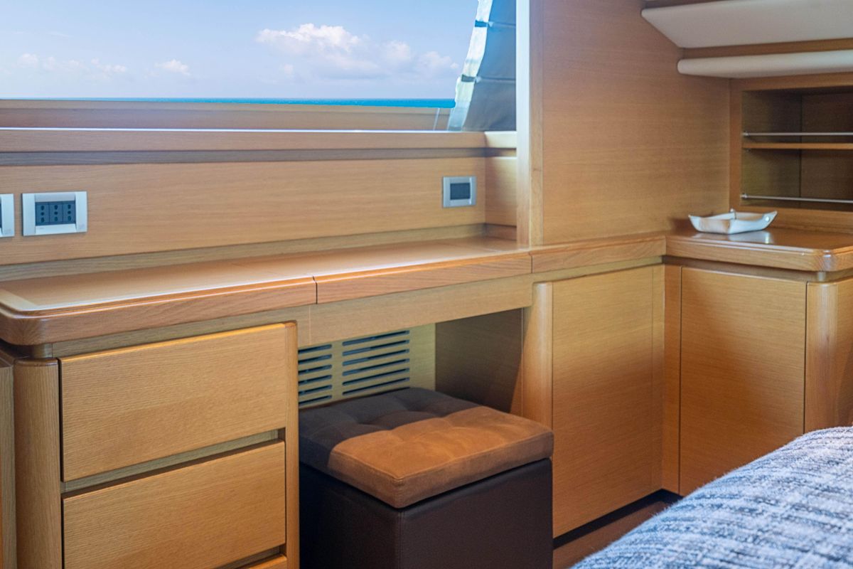 2008 Ferretti Yachts 97 