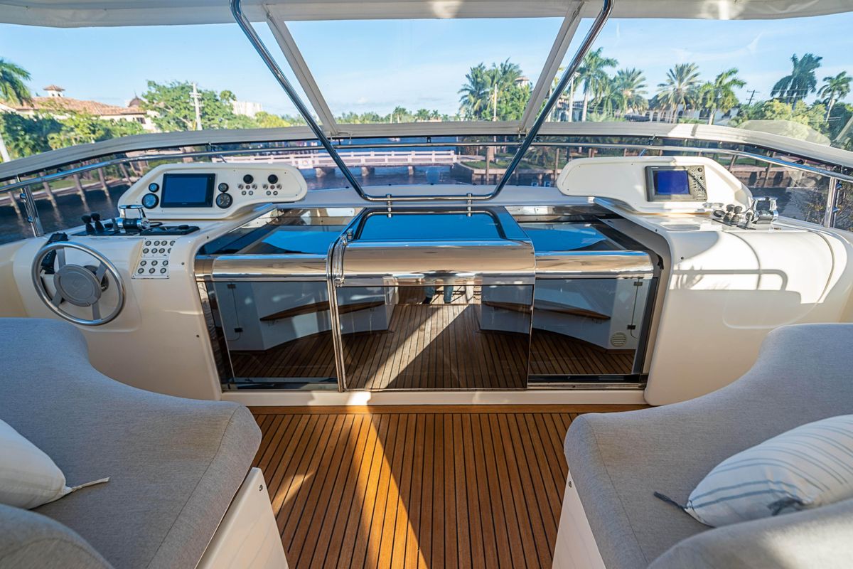 2008 Ferretti Yachts 97 