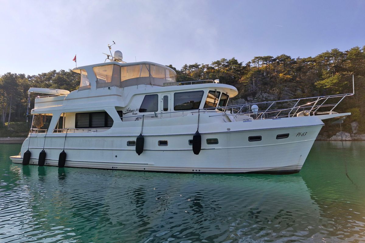 2012 Adagio 58 