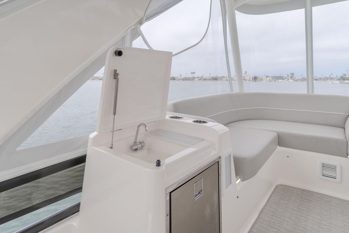 2018 Tiara Yachts 44 