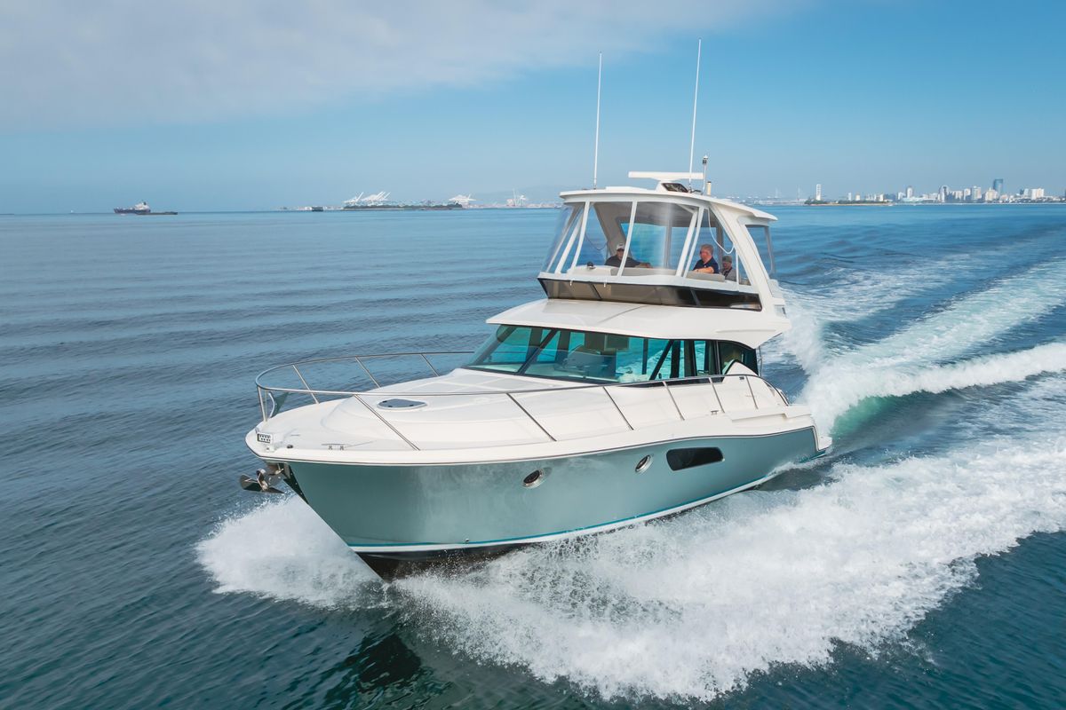 2018 Tiara Yachts 44 