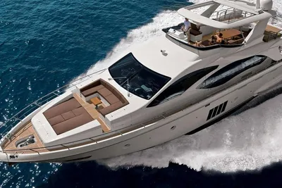 Azimut 84