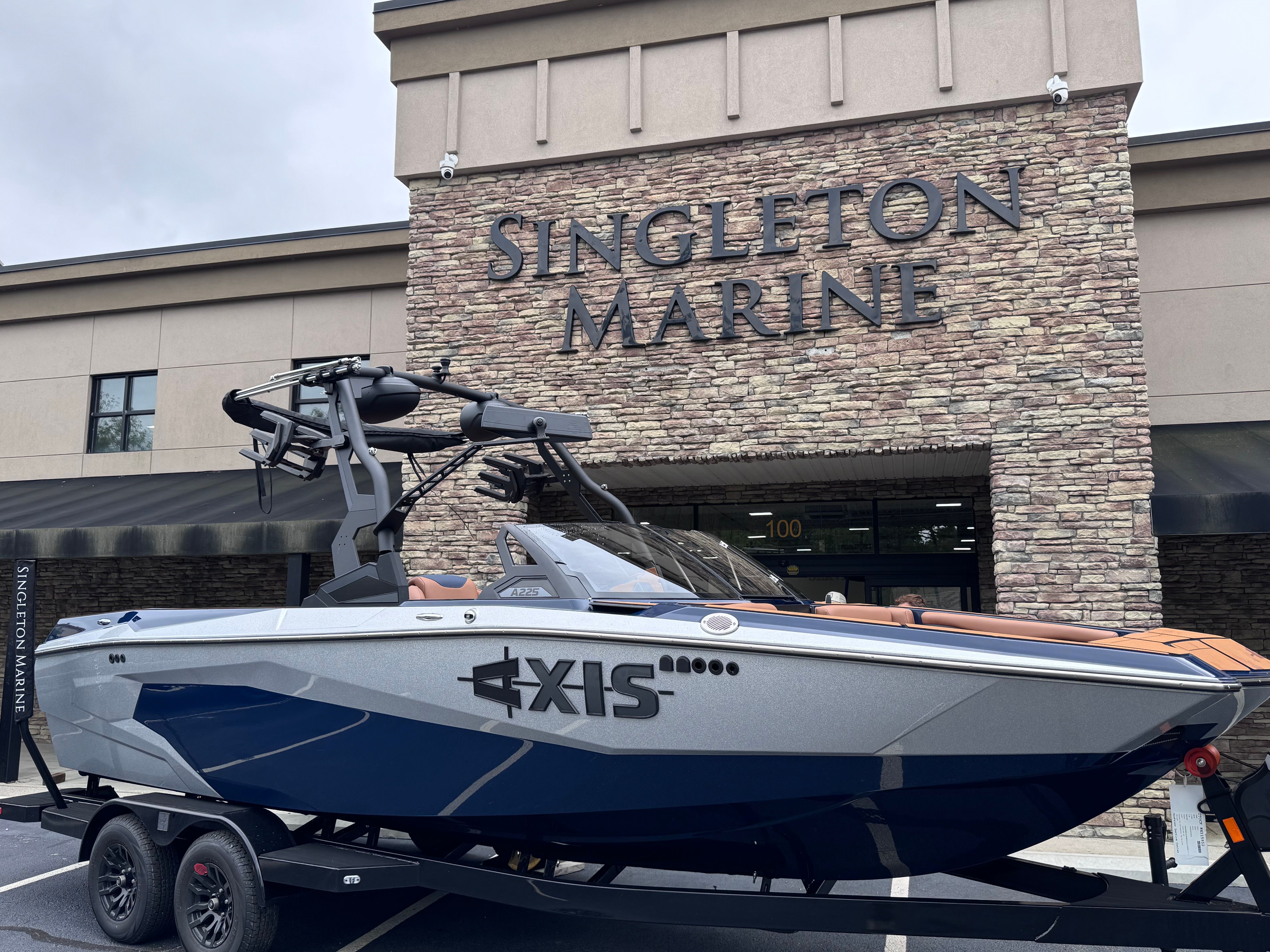 2026 AXIS A225 - Image 2