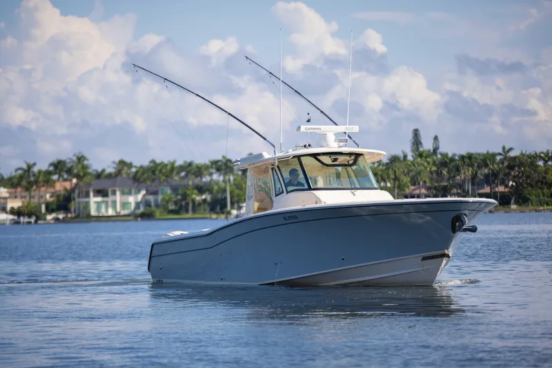 37 Grady White 2021 Yacht Photos Pics Grady White 37 2021 - Exterior Profile