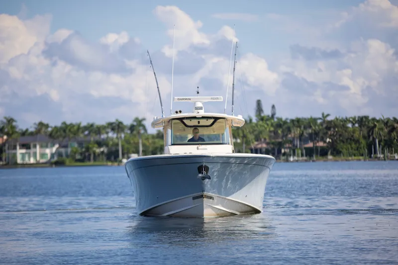 37 Grady White 2021 Yacht Photos Pics Grady White 37 2021 - Exterior Profile