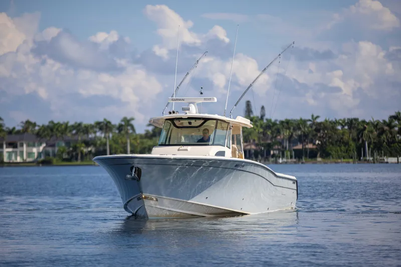 37 Grady White 2021 Yacht Photos Pics Grady White 37 2021 - Exterior Profile