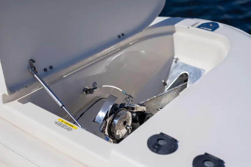 37 Grady White 2021 Yacht Photos Pics Grady White 37 2021 - Exterior Bow