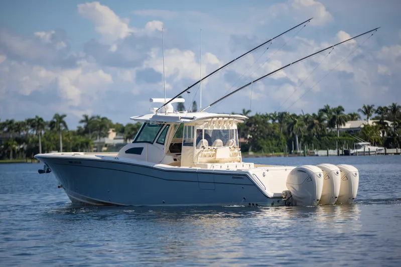37 Grady White 2021 Yacht Photos Pics Grady White 37 2021 - Exterior Profile