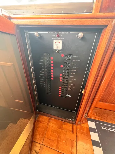 Southern Comfort Yacht Photos Pics 