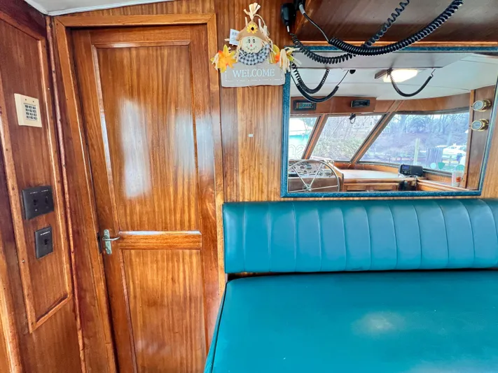 Southern Comfort Yacht Photos Pics 